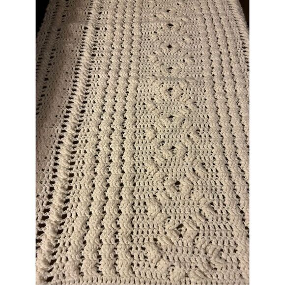 Shabby Chic Bohemian boho cream crochet blanket 61"x72" - Picture 1 of 8
